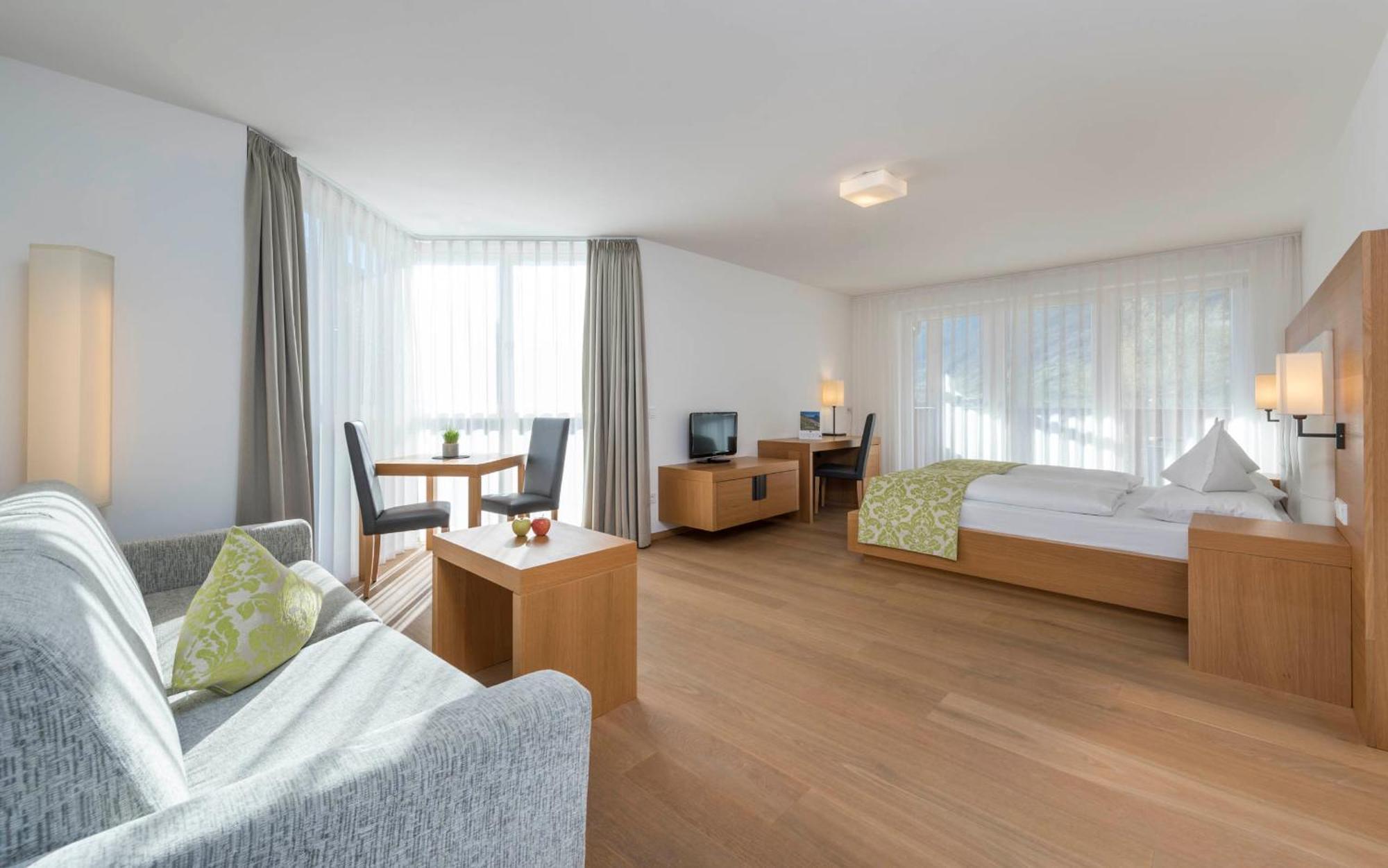Vinschgerhof Hotell Silandro Eksteriør bilde