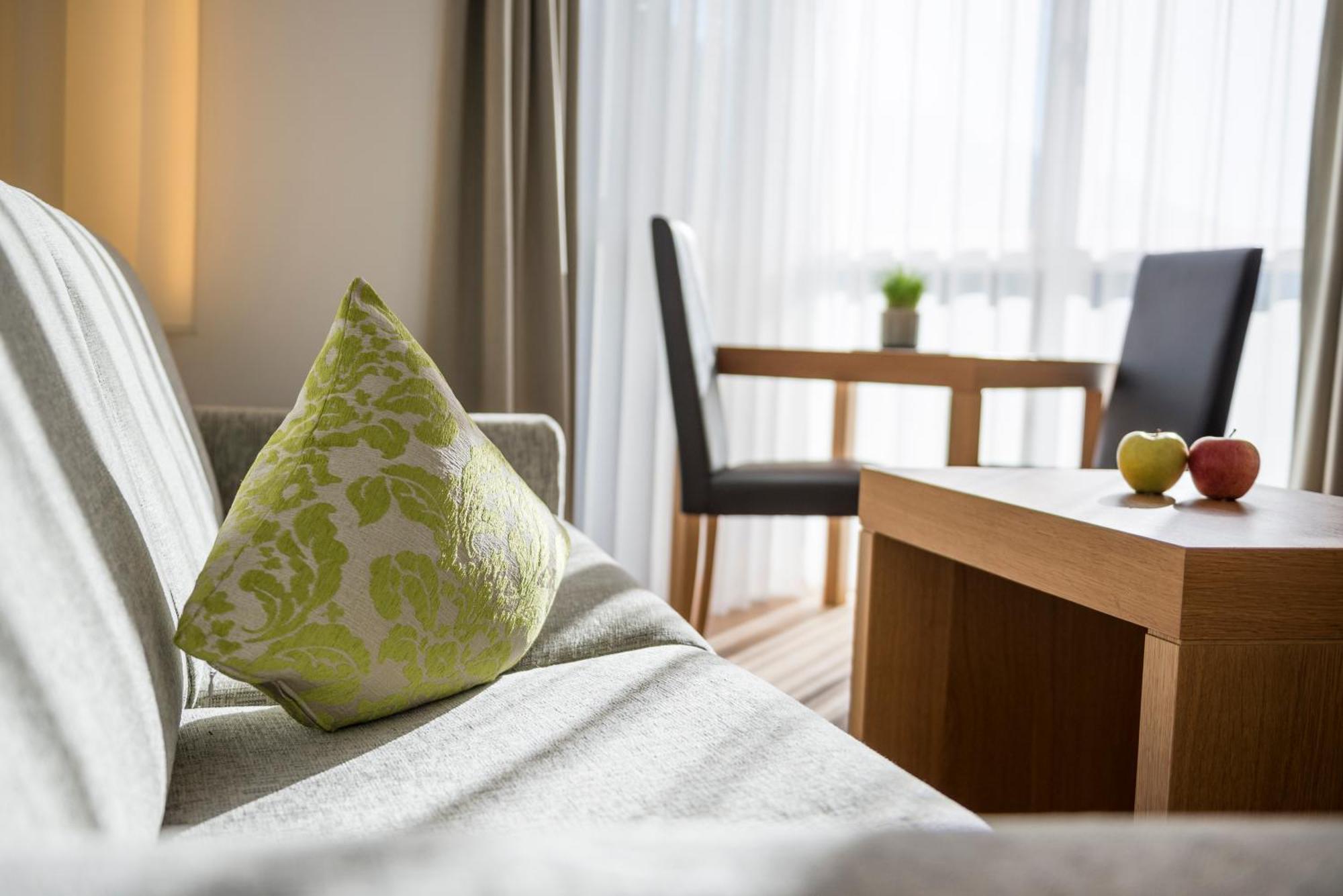 Vinschgerhof Hotell Silandro Eksteriør bilde