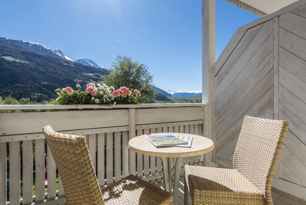 Vinschgerhof Hotell Silandro Eksteriør bilde